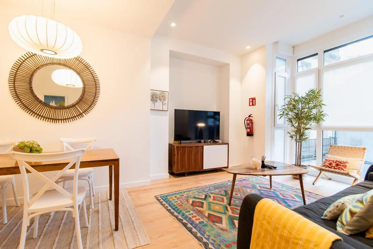 Apartment Liberty Suites With Ac License Ess02716 San Sebastian Spain